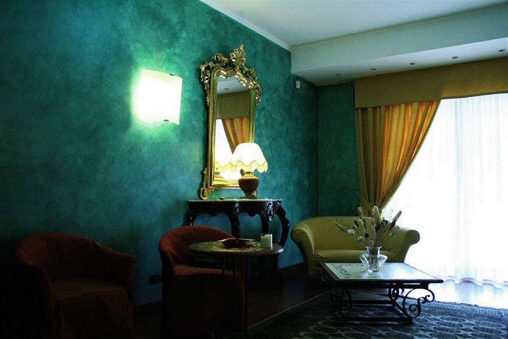Aldero Hotel Civita Castellana Exterior foto
